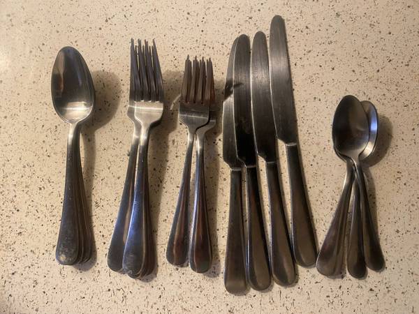 20-Piece Silverware Set, Stainless Steel Silverware Flatware Set for 1