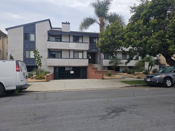 3515 keystone #106 1