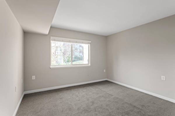 $2,198 / 2br - 1058ft2 - Ceiling Fans Included, Quartz Countertops, Central Air and Heating (9705 Clocktower Ln, Columbia, MD)63694891577217123