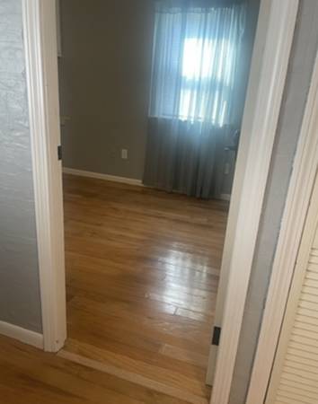 Private unfurnished room 1