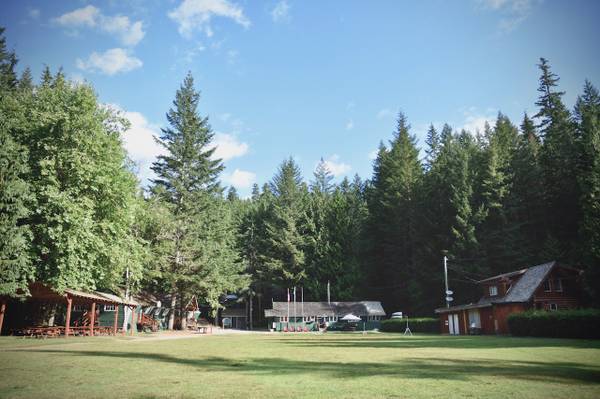 FOOD SERVICES MANAGER WANTED 1