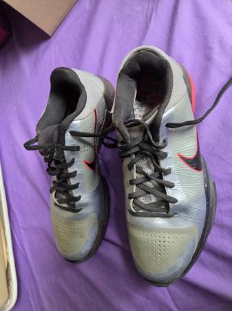 NIKE shoes 1