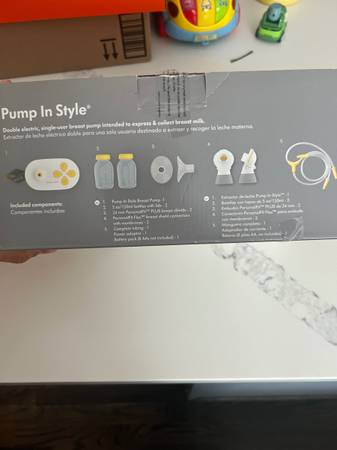 Medela breast pump - $3063471013517185121