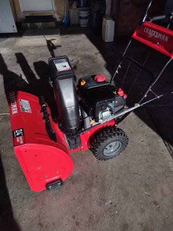 Craftsman snowblower like new 1
