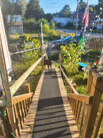 $700 / 2br - Quiero compartir mi hogar con enfermera de viaje (Springfield Vermont)63976978957699124