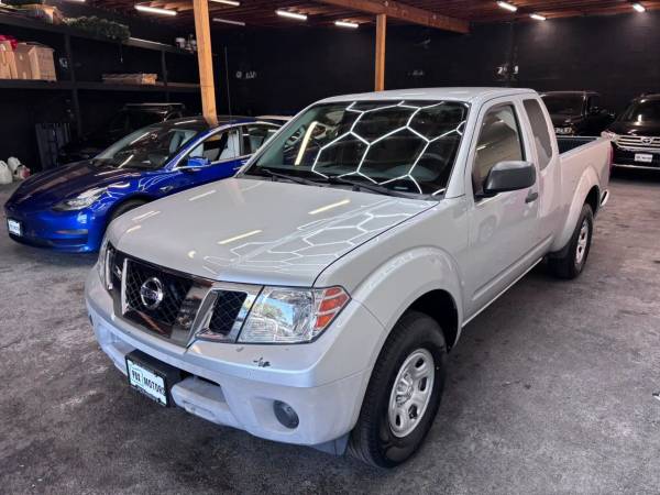 2017 Nissan Frontier King Cab - Photo 3