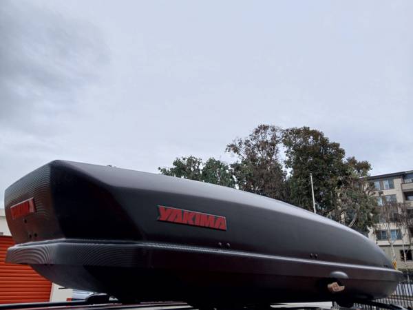 Yakima Skybox 16 Carbonite (Thule inno rocketbox) 1