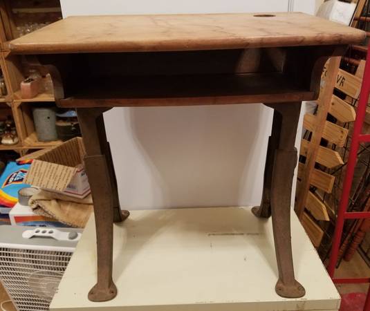 Unique Antique School Desk & Chair - $180 (Lula)63436961809281123