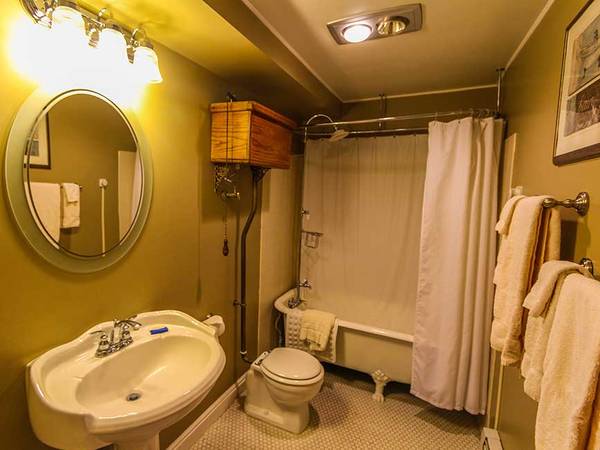 $2,995 / 1br - 451ft2 - 1st Sundance Week. Condo in heart of Historic Main St; Jan 24 - 31 (Park City; close to PCMR/Vail lift.  $2,995/week)63671077660931124