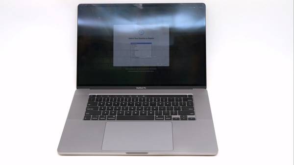 MacBook Pro 16" 1TB i9 16gb ram 1