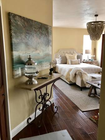 $1,975 / 1br - 454ft2 - Estudio lujosamente amueblado con lavadora/secadora y espacio al aire libre privado (aptos)63880134226819120