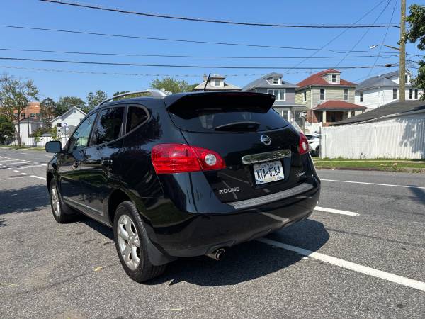 2012 Nissan Rogue - $4,400 (Staten Island)63469754959873124