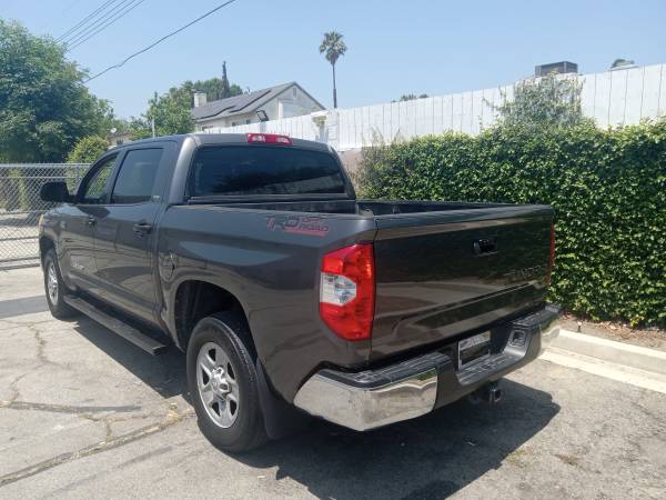 2018 toyota Tundra - $20,900 (West Hills)63624653759617122