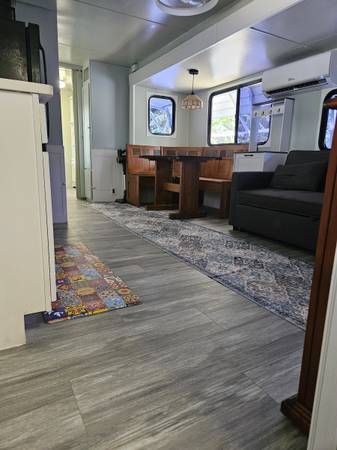 $950 / 2br - RV hermosa recién renovada, 2 habitaciones (Summerfield)63768036289155121