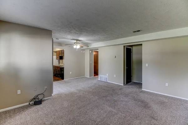 $1,170 / 2br - 832ft2 - 2 x 2 no durará mucho en Britain Towne Apartments! (Bellevue)63681605944705124