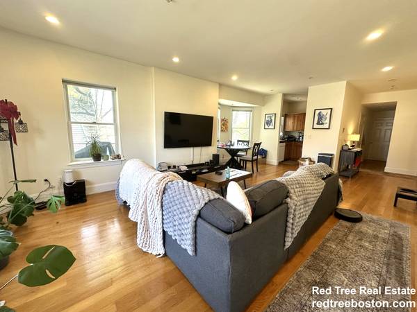 $4,195 / 2br - Huge renovated 2 bed 2 bath off the T w/ laundry in unit, parking! (Brighton)63802096905729121
