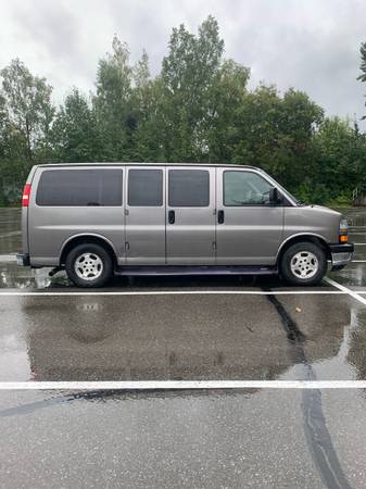 2008 AWD chevy express passenger van - $24,000 (Anchorage)63442798082691121