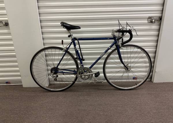 Vintage blue road bike 1