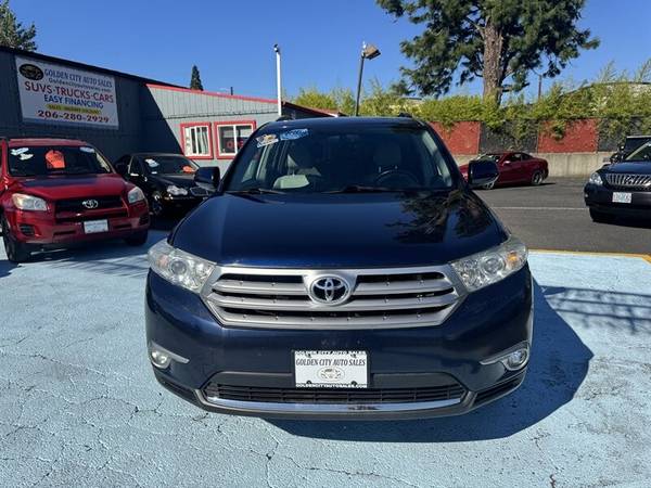 2013 Toyota Highlander AWD All Wheel Drive LE PLUS LEATHER SUNROOF  SU - $17,465 (Golden City Auto Sales LLC)63623493722369121