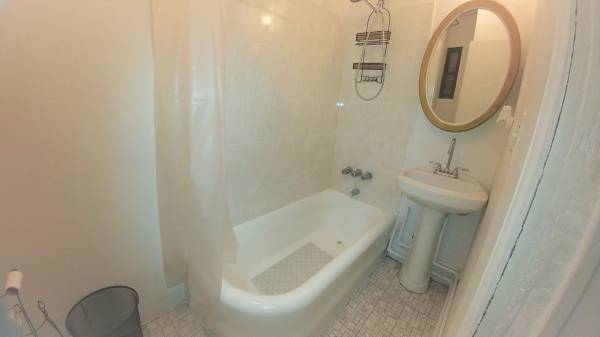 $2,799 SEE  Tuesday 6pm....STEPS TO WEST VILLAGE !!....16th & 8th... BRITE (Chelsea)63816602838019122