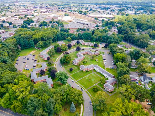 Modern 2 Bed 1 Bath Unit in West Springfield - $1750/Month 1