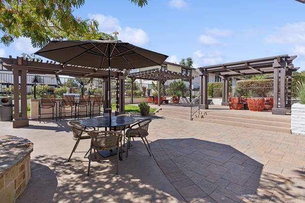 $2,885 / 2hab - 1047ft2 - Parques Públicos Cercanos, Cochera, Armarios y Puertas con Paneles Elevados63668253778689120