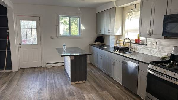 $900 / 1br - Beautiful room for rent in nice area in lynn (Lynn)63828406806147122
