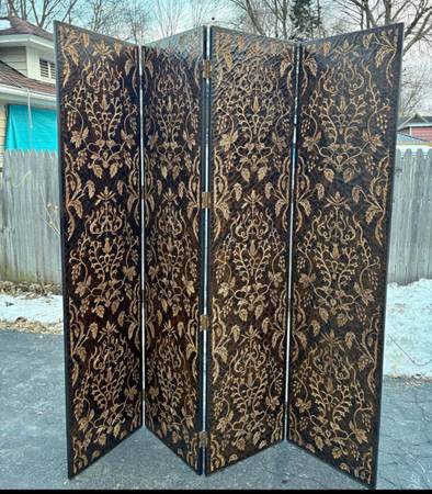 Black and Gold Four Panel Room Divider. 1