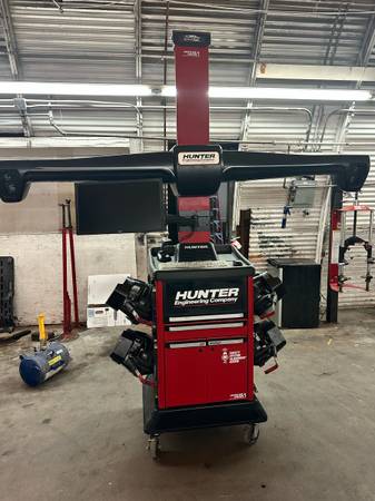 Hunter Hawkeye elite alignment machine 1