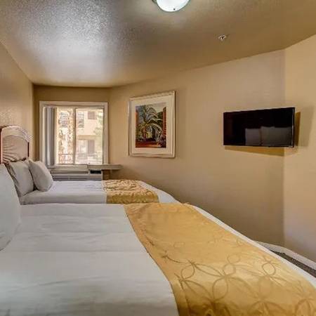 $329 / 1br - MOVE IN AT THE RITA SUITES!!! (344 E. Desert Inn Road, Las Vegas, NV)63859496526083121