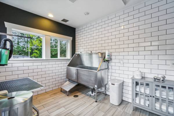 $4,129 / 4br - 1958ft2 - ¡A Minutos del Hermoso Mt. Si! ⛰️ Totalmente Renovado con Garaje! ¡Renta Gratis! (1525 Rock Creek Ridge, North Bend, WA)63845962682371123