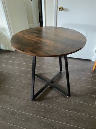 Circular Dining table 1