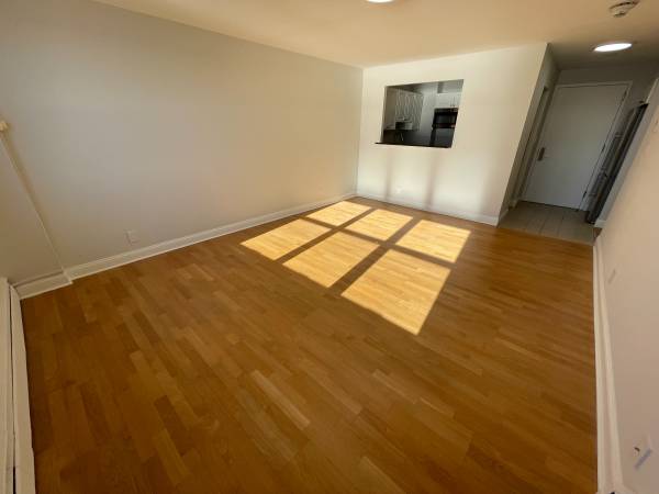 $3,555 / 2br - 776ft2 - ➽Charming South Boston 2 Bedroom w/In Unit W/D Available Now! (South Boston)63614216382209121