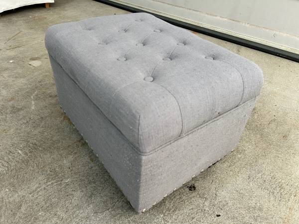 Small gray tufted storage ottoman bench with nail head trim 1