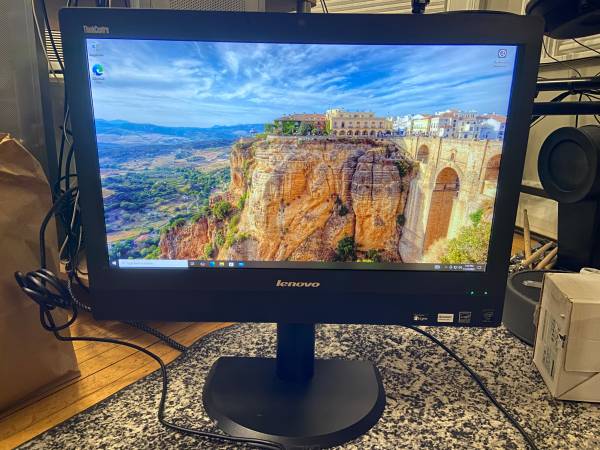 Lenovo ThinkCentre m93z i5-4750s 2.90GHz 500GB HDD 8GB RAM 1