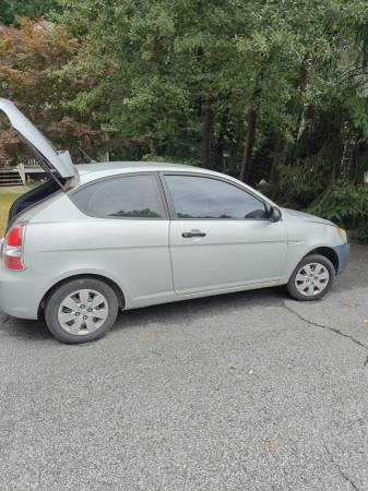 2010 Hyundai accent 2dr coupe - $2,250 (Hiram)63621356065795121