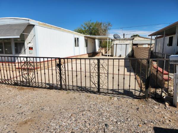 $1.195 / 2 hab - 940 pies² - De propietario BHC ** Sin tarifa de aplicación ** Si eres manitas, el alquiler PUEDE reducirse (Bullhead City, AZ)63441694234497121