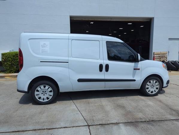 Furgón de carga Ram ProMaster City 2018, Minivan Dodge Tradesman SLT, Carga - $14,781 (Llame al *(754) 354-4373* para confirmar disponibilidad al instante)63485644581633123