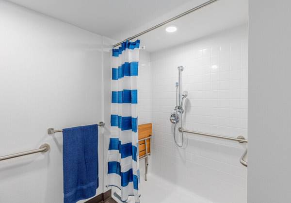 $2,399 / 3br - Apartamentos Vista Lane (San Ysidro)63657310092289124