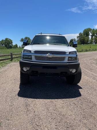Avalanche 2500 Chevy 2003 - $14,500 (Brighton)63619798324993124