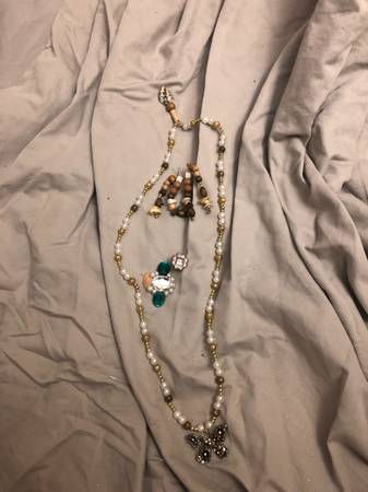 Costume emerald pearls 1