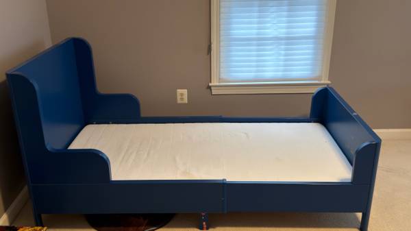 IKEA BUSUNGE Extendable Kids Bed & Mattress– Blue 1