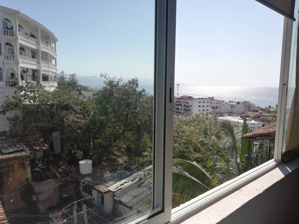 HUGE STUDIO WITH OCEAN VIEW 1