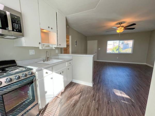 Vida en la playa por $2,250 con estacionamiento. Apartamento estudio a pie de playa (San Diego)63663854172801121