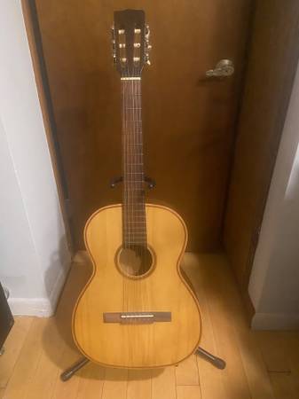 BEAUTIFUL GIANNINI AWN-20 CLASSICAL GUITAR!!! 1