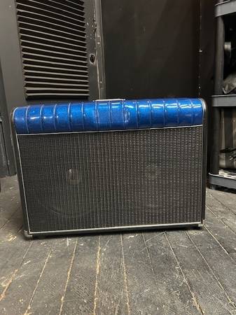 Kustom Guitar Speaker Cabinet - 2 x 12 1