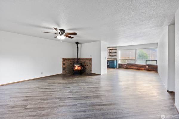 $485,000 / 3br - 1732ft2 - Great Olympia 3 Bdrm Home Near JBLM & '0' Down Available! (Olympia)63688333872643121