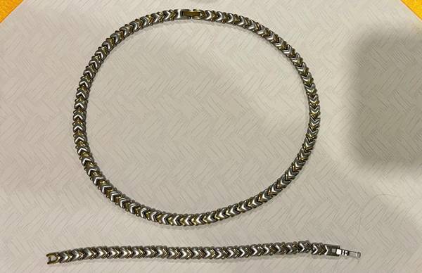 Magnetic Therapy UniSex Necklace and Bracelet Set. 1