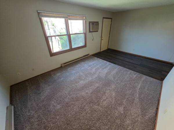$795 / 2br - $795| 2BD 1BA|4932 Coventry #1 | Available Now! (Eau Claire)63845959915265124