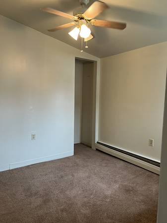 $1,300 / 1br - $1300 - 1 BR / 1 BA APARTAMENTO, CON CALEFACCIÓN Y AGUA CALIENTE INCLUIDAS (ALLENTOWN)64010162892674121